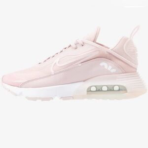 Nike Women's 2090 Barely Rose Trainers